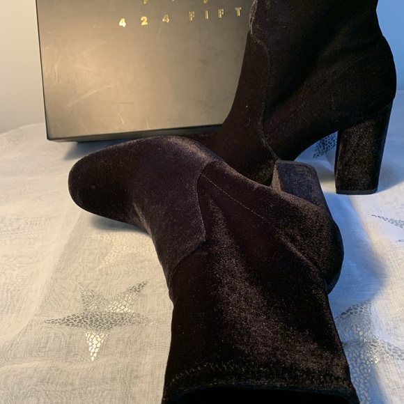 Lord & Taylor 424 Fifth collection suede ankle boots - Picture 8 of 8
